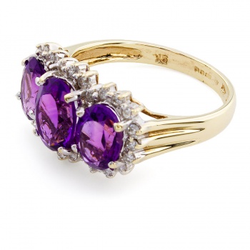 9ct gold Amethyst / Cubic Zirconia 3 stone Ring size M